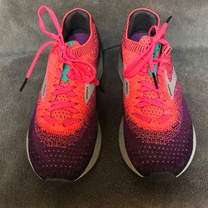 Women’s running shoes